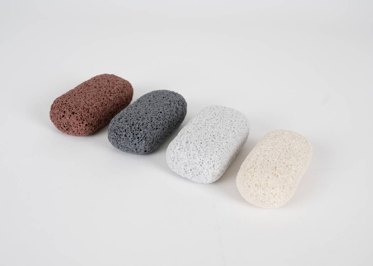 Grooming stone (Cream White) 8x4x3cm, ShowTech